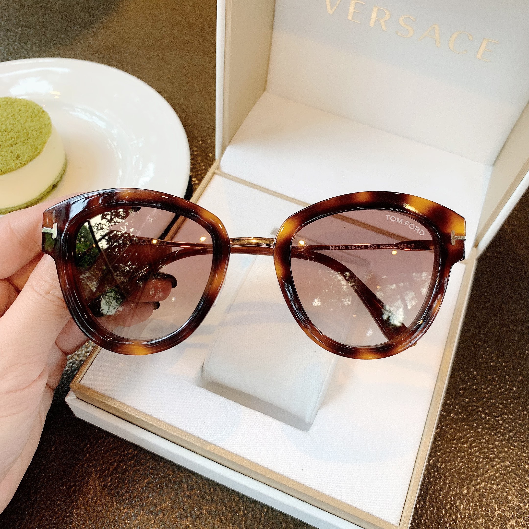 Tom Ford mới về đẹp nức nở