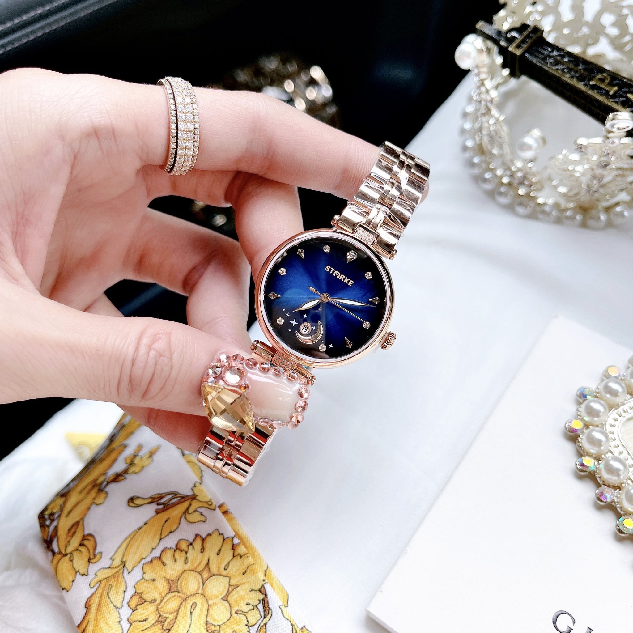 Starke kính cong sapphire siu đẹp