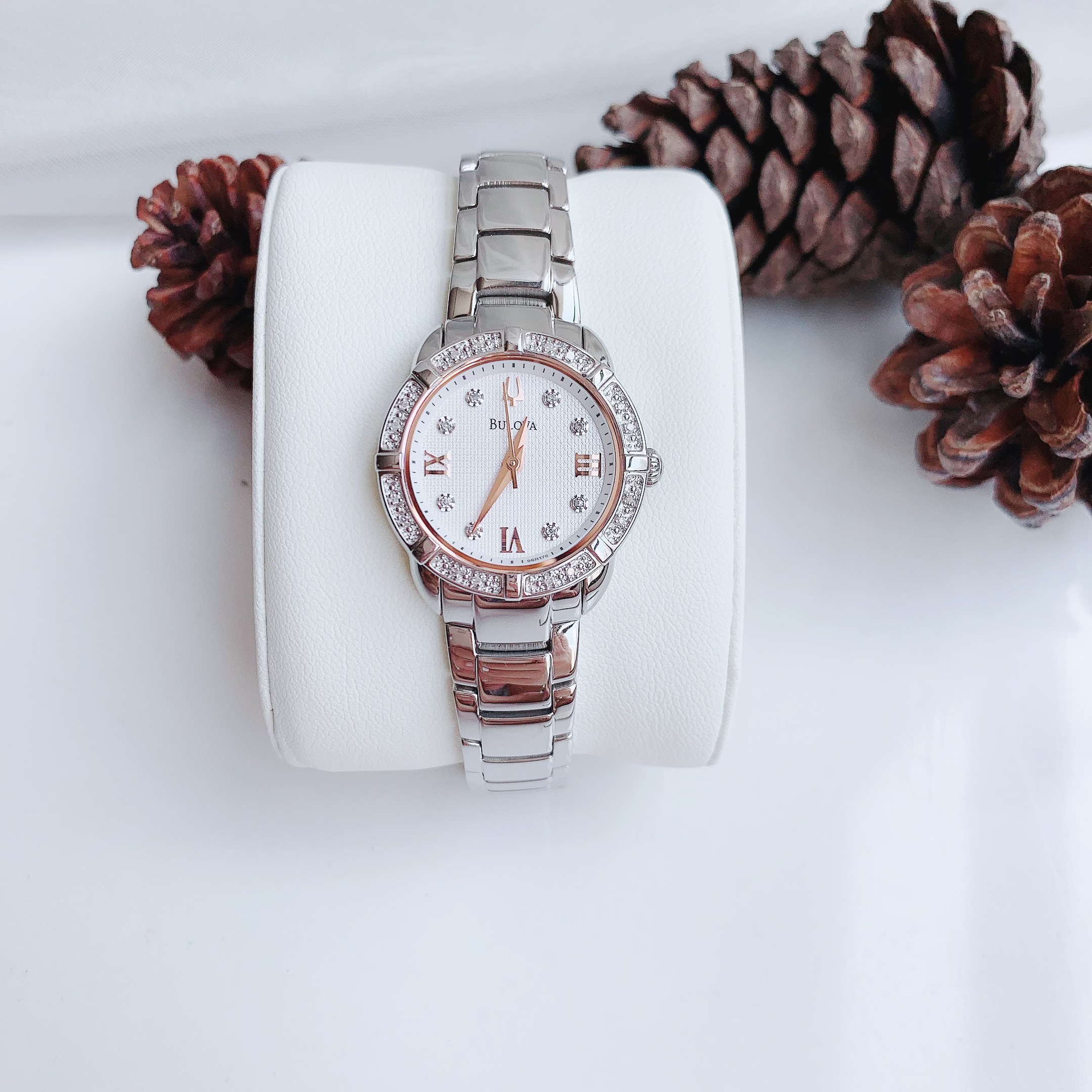 Bulova kim cương